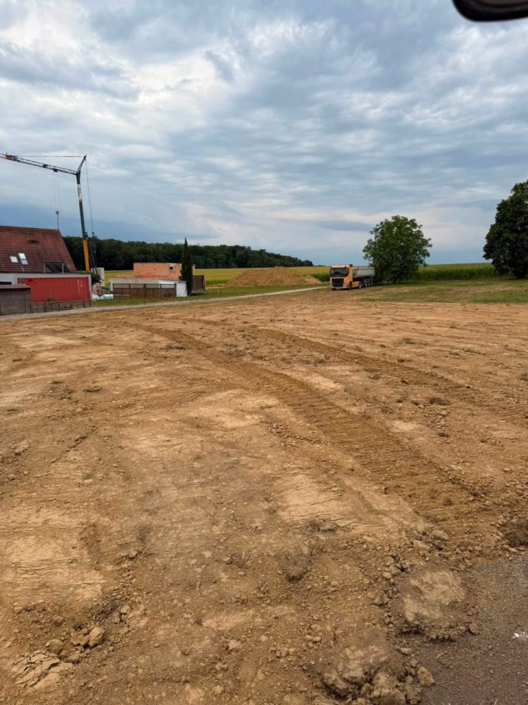 Démolition d’une maison avec grange à Falkwiller, chantier Kayser TP Démolition