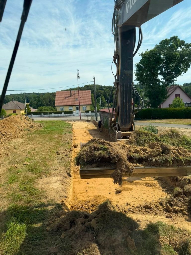 Démolition d’une maison avec grange à Falkwiller, chantier Kayser TP Démolition