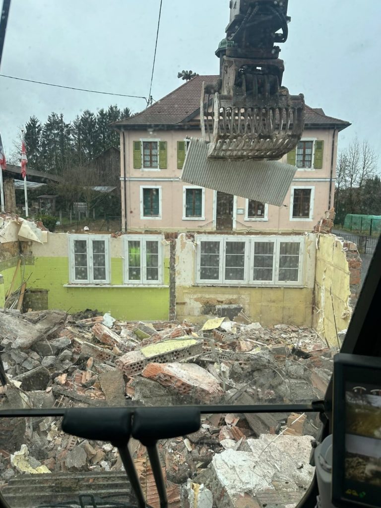 Démolition sur la commune de Hausgauen, chantier Kayser TP Démolition