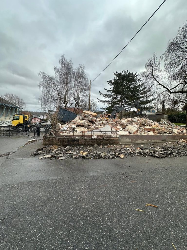 Démolition sur la commune de Hausgauen, chantier Kayser TP Démolition