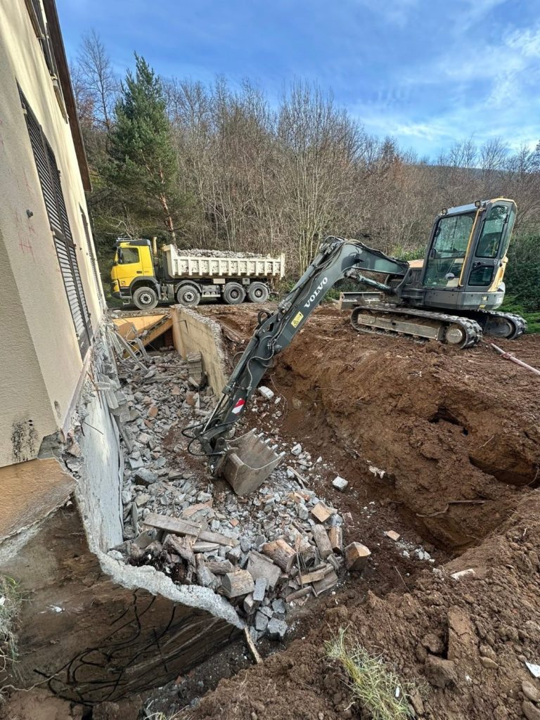 Démolition et terrassement d’une extension à Kaysersberg, chantier Kayser TP Démolition