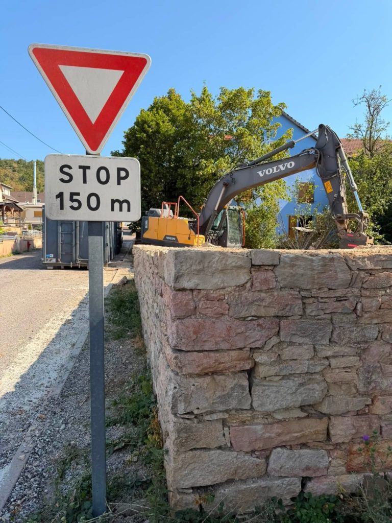 Démolition à Kiffis, structure prête pour sa charpente, chantier Kayser TP Démolition