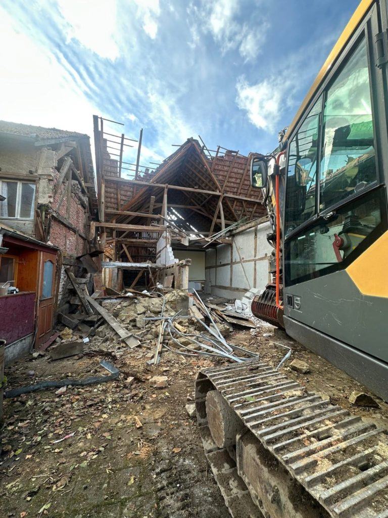 Démolition d’une grange à Liebenswiller, chantier Kayser TP Démolition