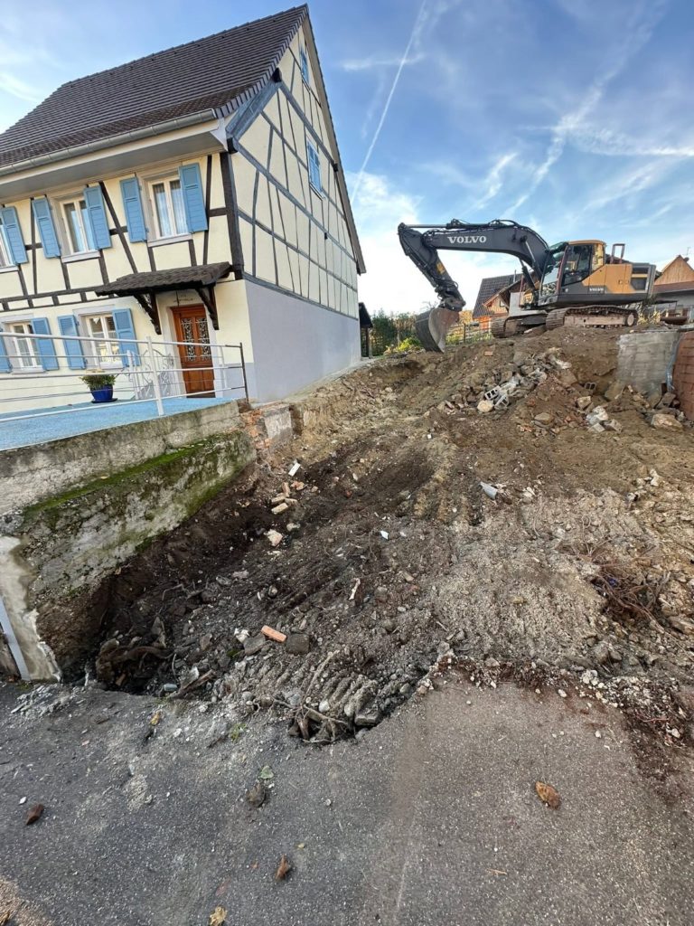 Démolition d’une grange à Liebenswiller, chantier Kayser TP Démolition
