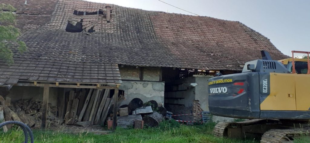 Démolition d’une maison avec grange à Traubach-le-Bas, chantier Kayser TP Démolition
