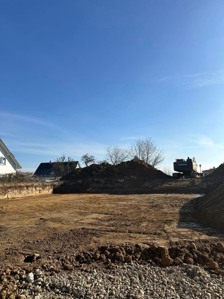 Plateforme terrassée pour la nouvelle construction à Gommersdorf