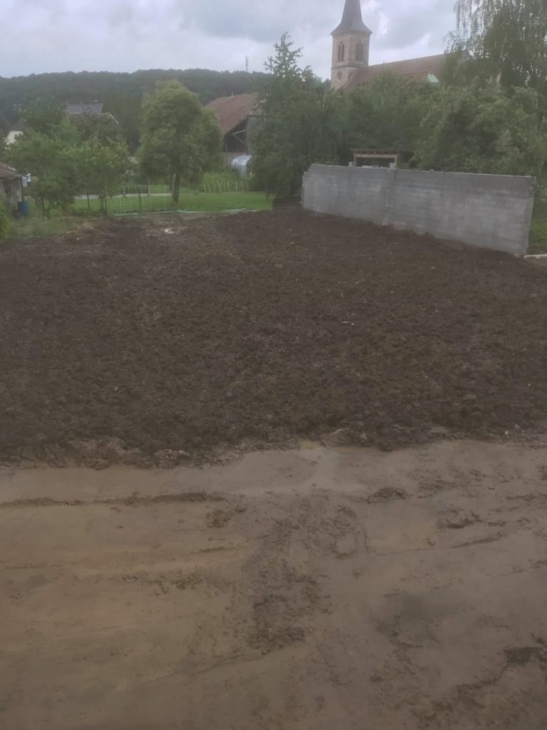 Terrain dégagé et nivelé en fin de chantier à Carspach